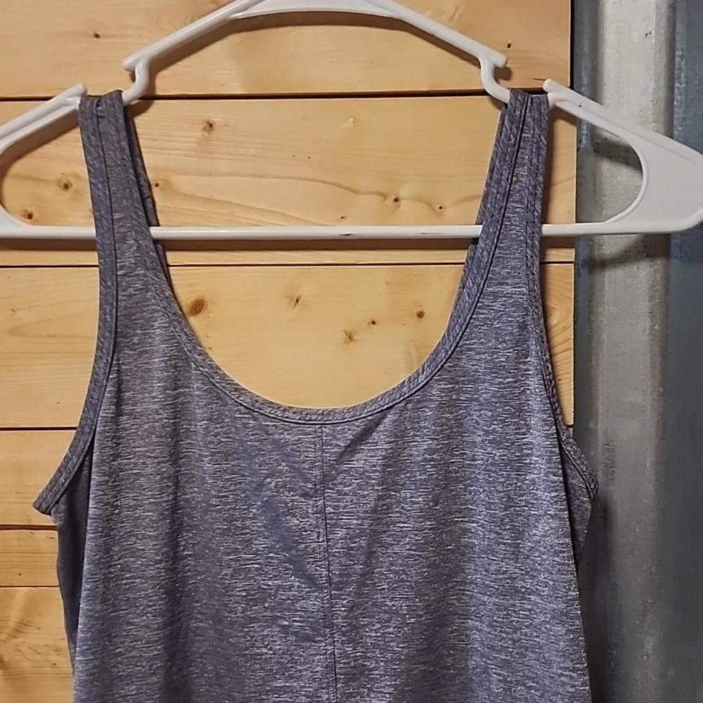 Lululemon tank top Women's  Back at it Workout Tank Size 4